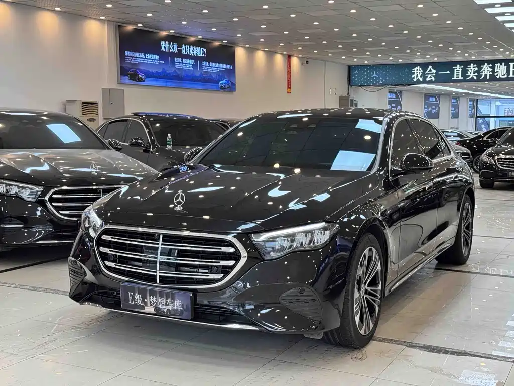 Mercedes-Benz E-Class 2024
