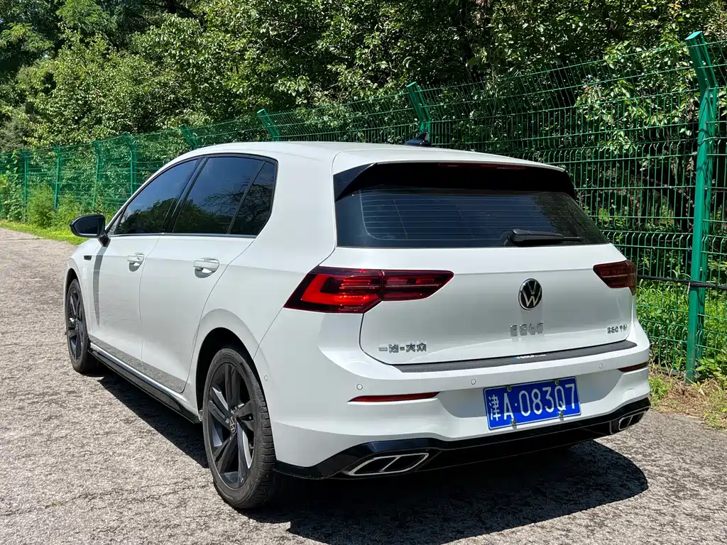 Volkswagen Golf 2022