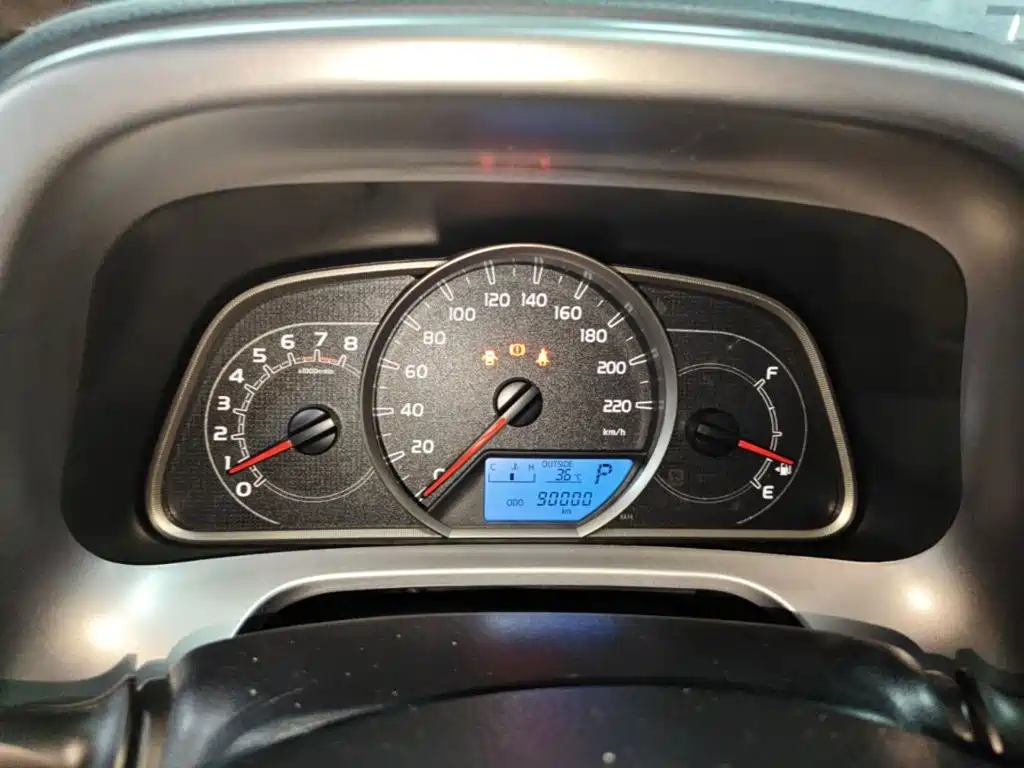 Toyota RAV4 2016 — фото 12