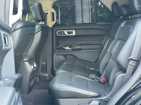 Ford Explorer 2021
