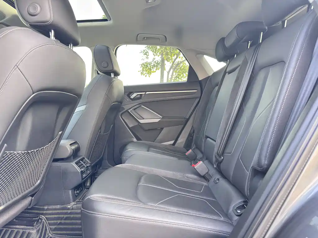 Audi Q3 Sportback 2021 — фото 13