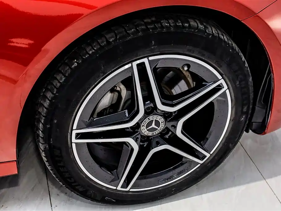 Mercedes-Benz E-Class 2021 — фото 31