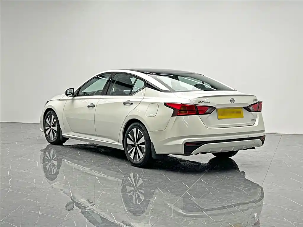 Nissan Teana 2021