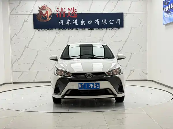 Toyota Yaris L 2022