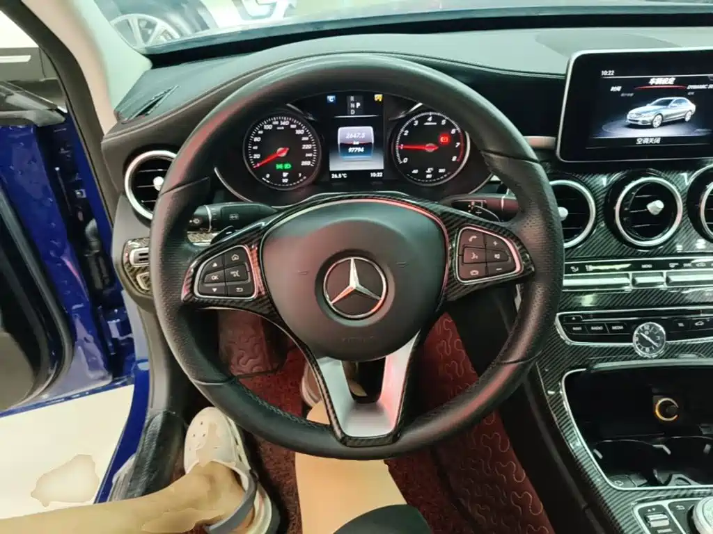 Mercedes-Benz C-Class 2018 — фото 11