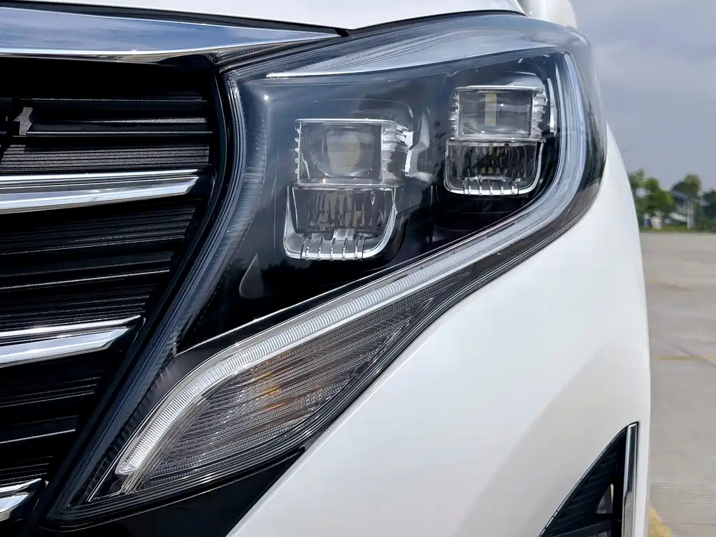 GAC Trumpchi M8 2022 — фото 15