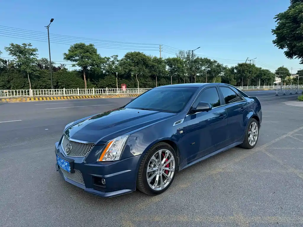 Cadillac CTS 2010