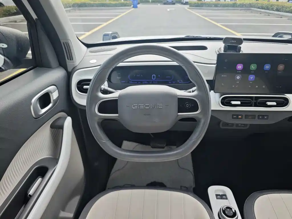 Geely Galaxy Panda 2025 — фото 12