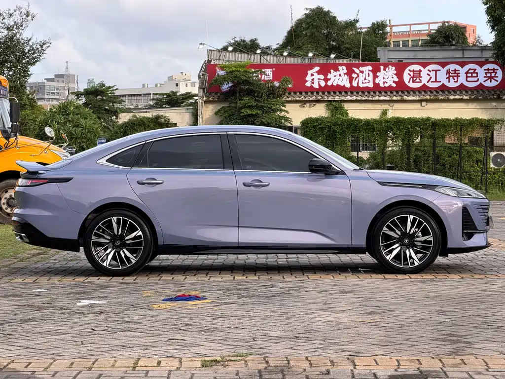 Changan Eado 2025 — фото 10