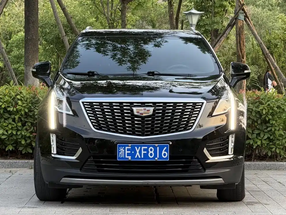 Cadillac XT5 2021 — фото 2