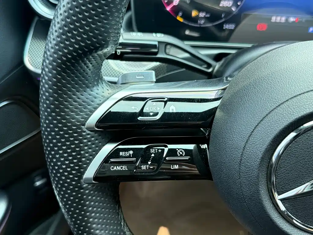 Mercedes-Benz C-Class 2022