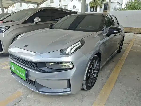 Lynk & Co 03 2020