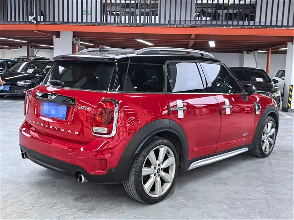 MINI Countryman 2017 — фото 19