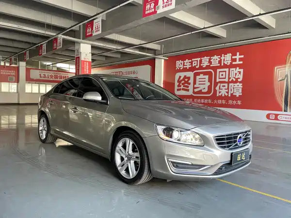Volvo S60 2015