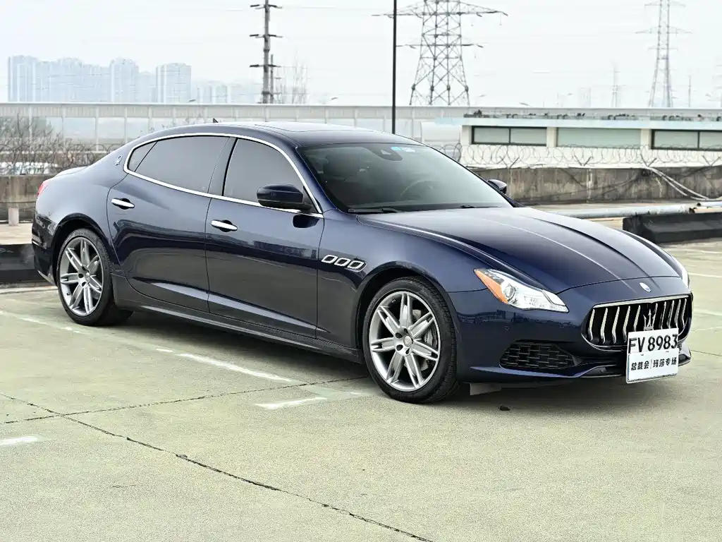 Maserati Quattroporte 2017 — фото 3