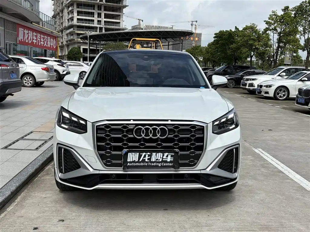 Audi Q2L 2022