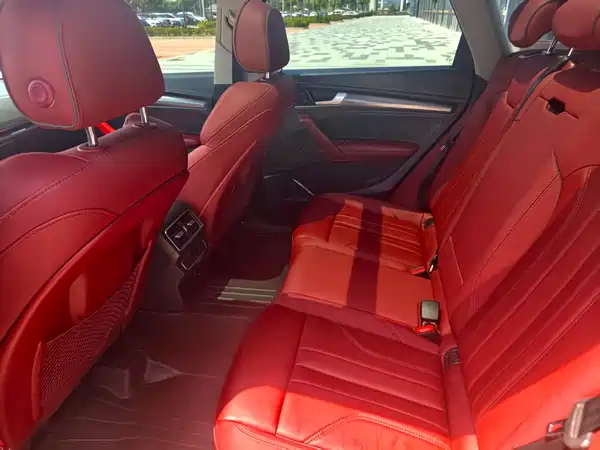 Audi Q5L 2021