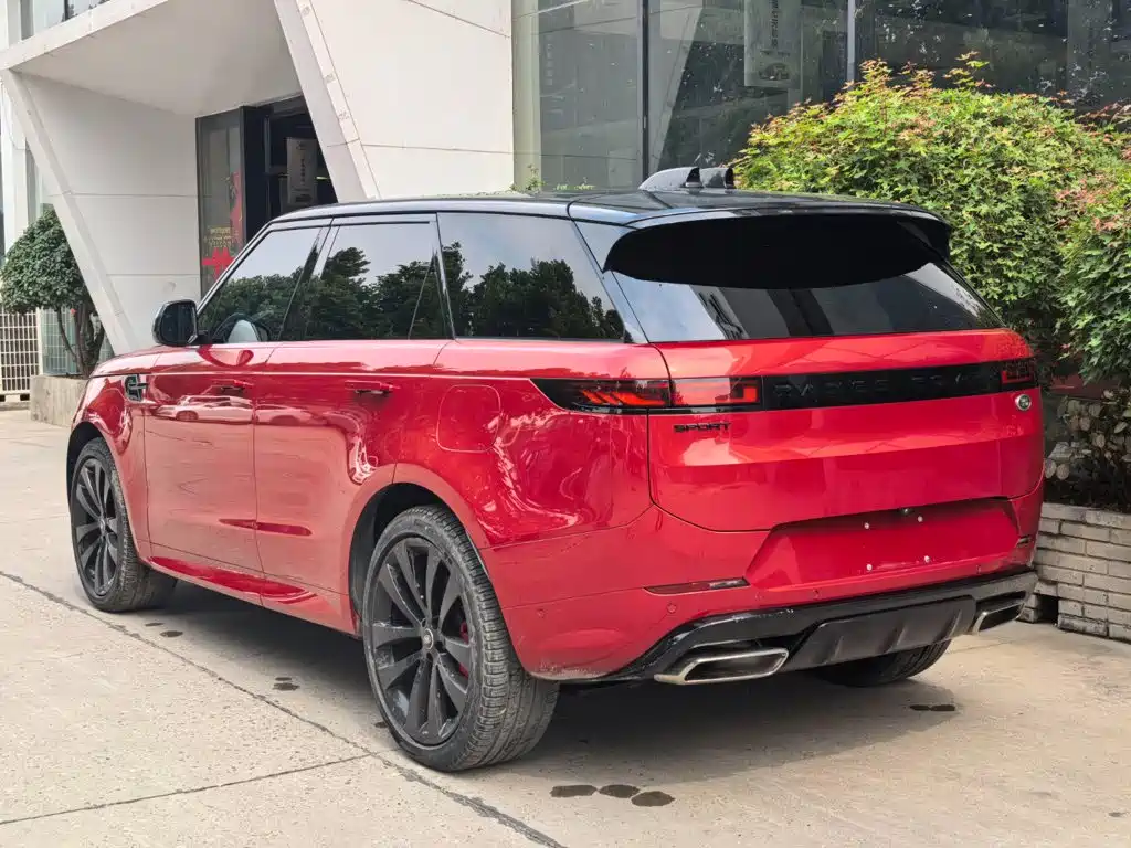 Land Rover Range Rover Sport New Energy 2024 — фото 3