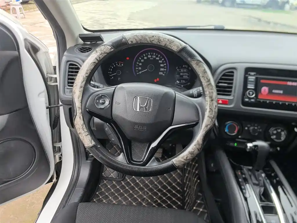 Honda Vezel 2016 — фото 11