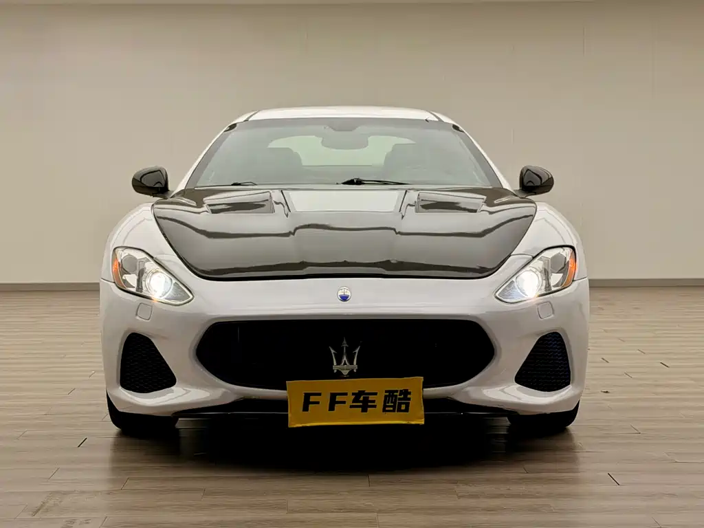 Maserati GranTurismo 2013 — фото 3