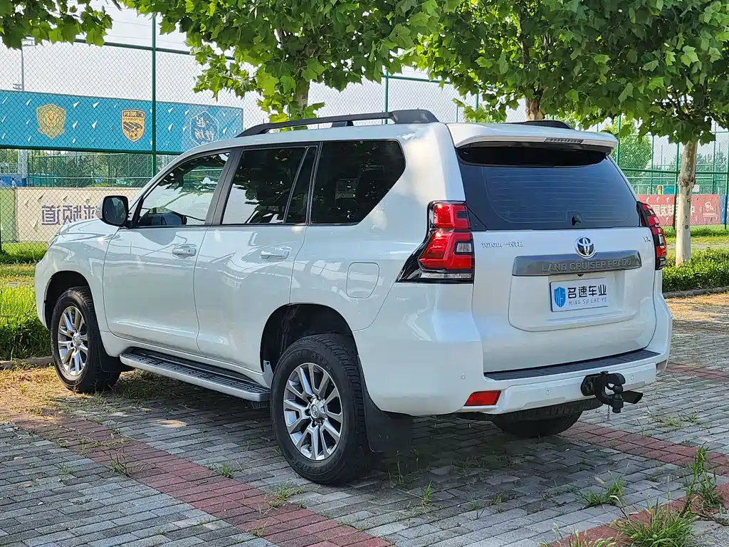 Toyota Prado 2018 — фото 15