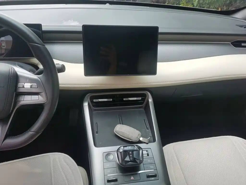 BYD Qin PLUS 2025 — фото 13