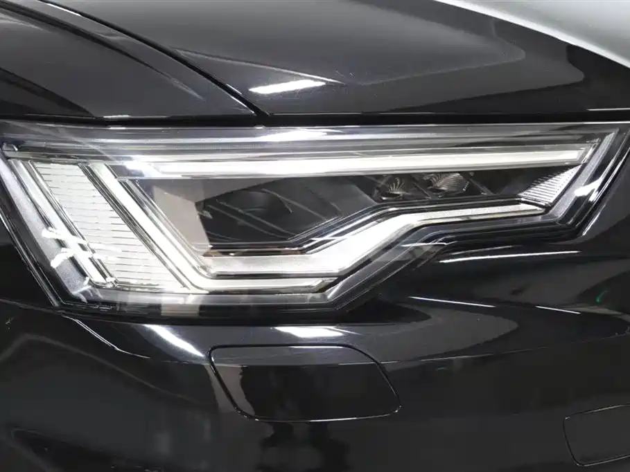 Audi A6L 2024 — фото 14