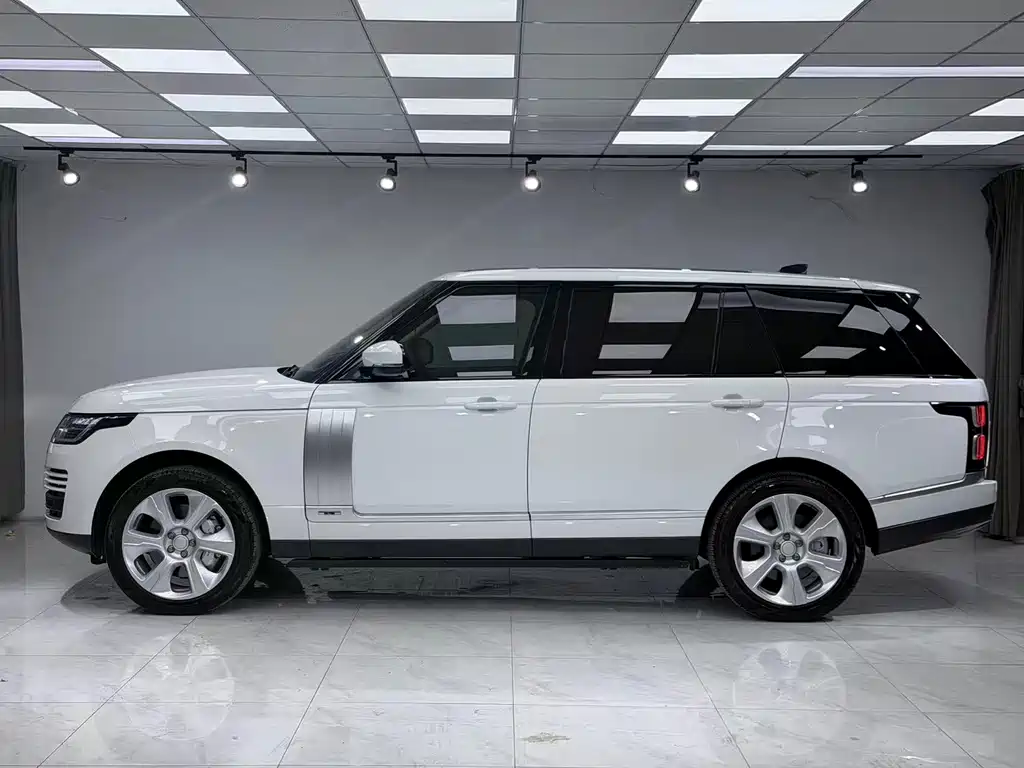 Land Rover Range Rover 2020 — фото 10