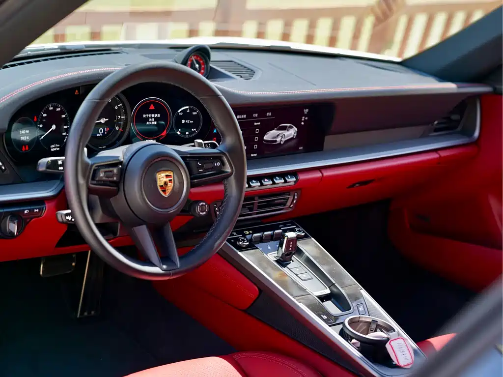 Porsche 911 2023 — фото 10