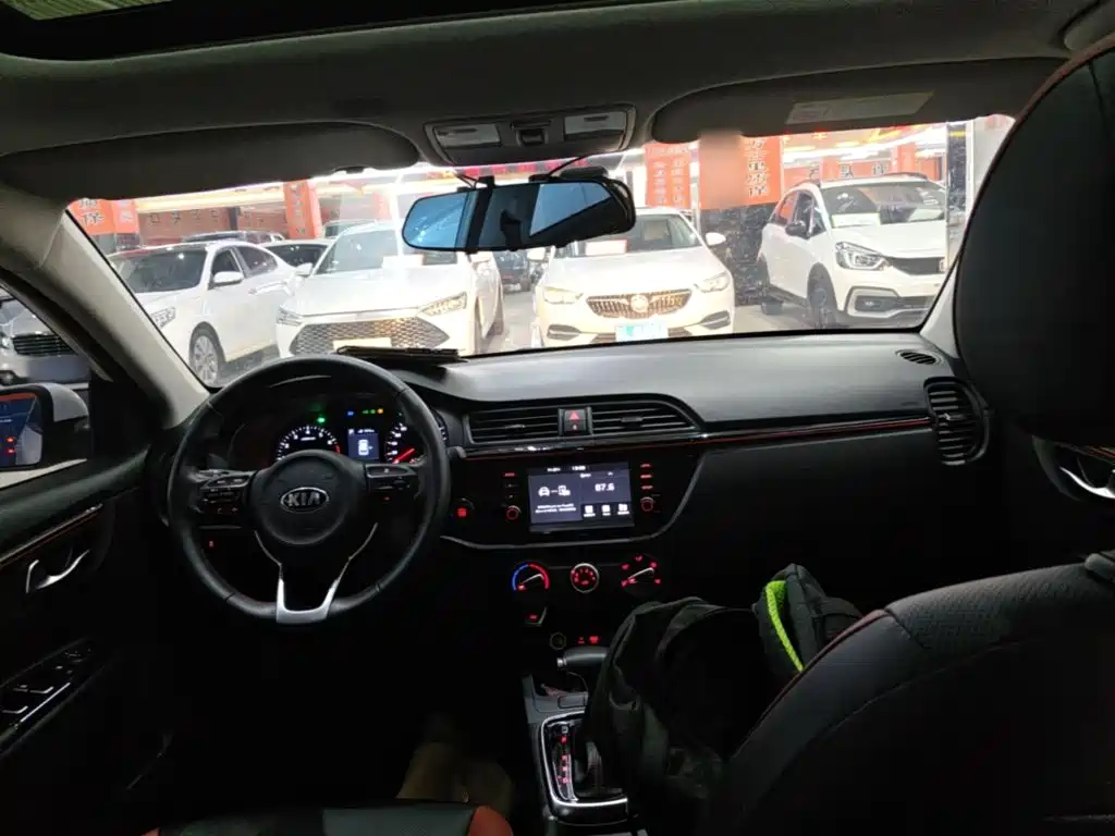 Kia KX CROSS 2019 — фото 10