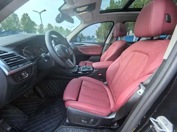 BMW iX3 2024