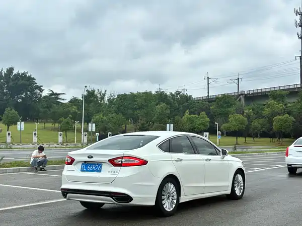 Ford Mondeo 2014