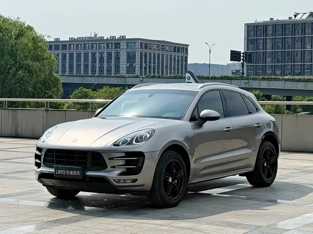 Porsche Macan 2016 — фото 1