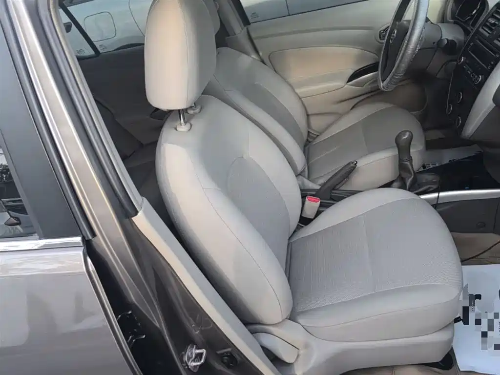 Nissan Sunny 2015 — фото 25