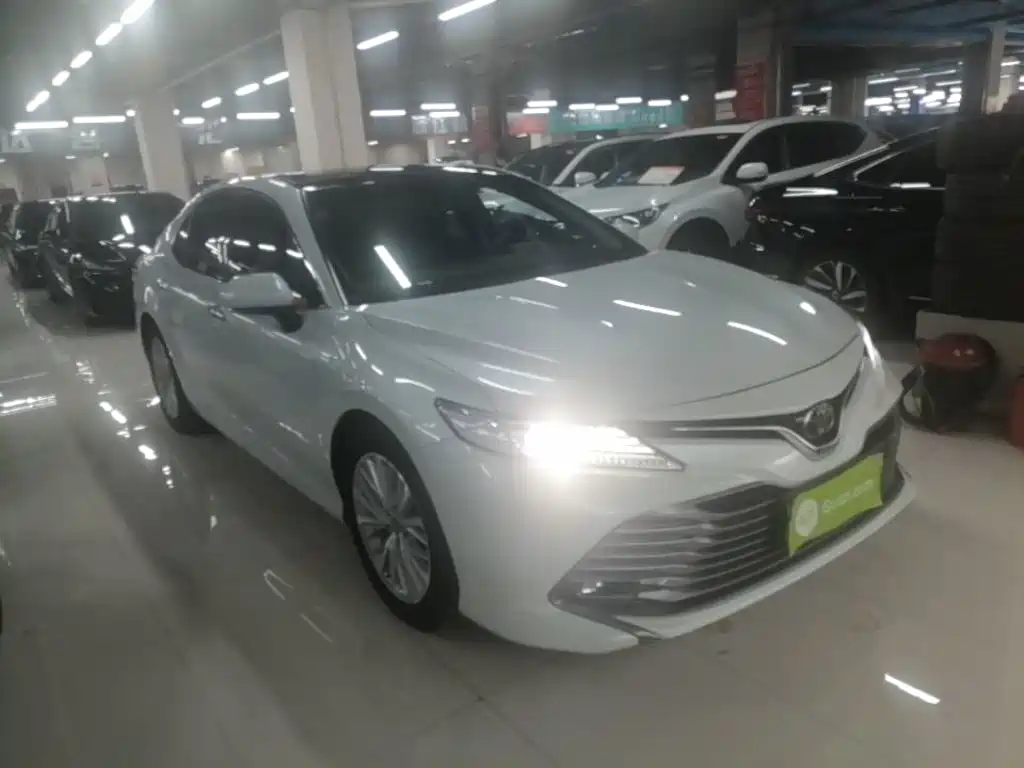 Toyota Camry 2021