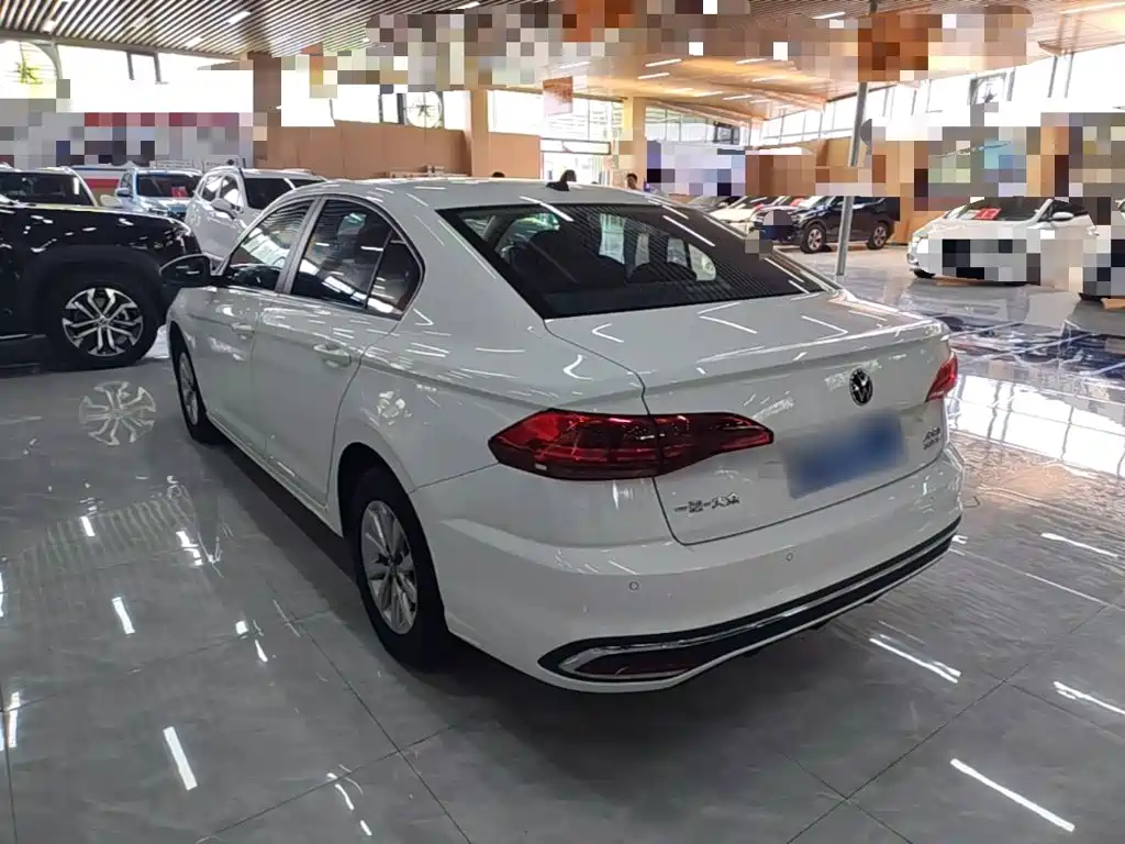 Volkswagen Bora 2024