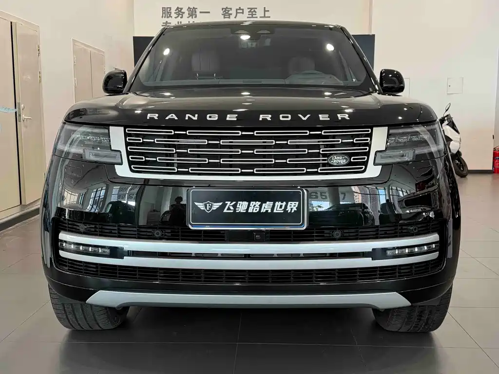Land Rover Range Rover 2025 — фото 2