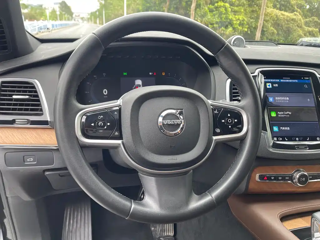 Volvo XC90 2022 — фото 27