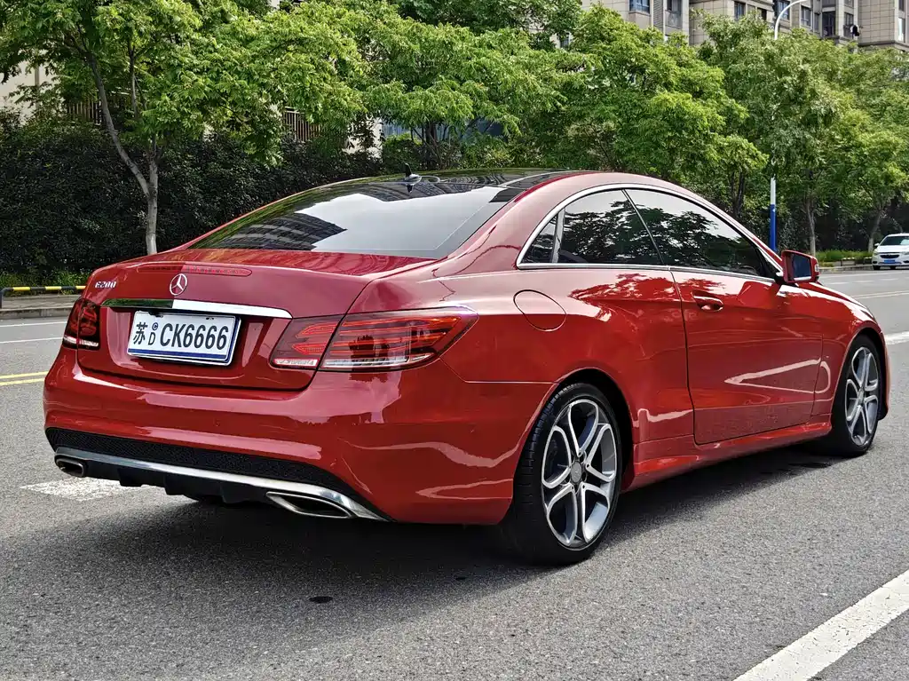 Mercedes-Benz E-Class 2015