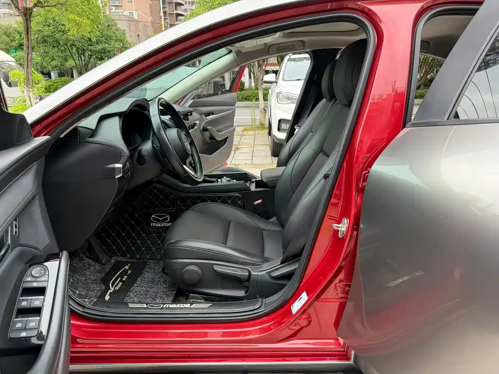 Mazda 3 Axela 2021