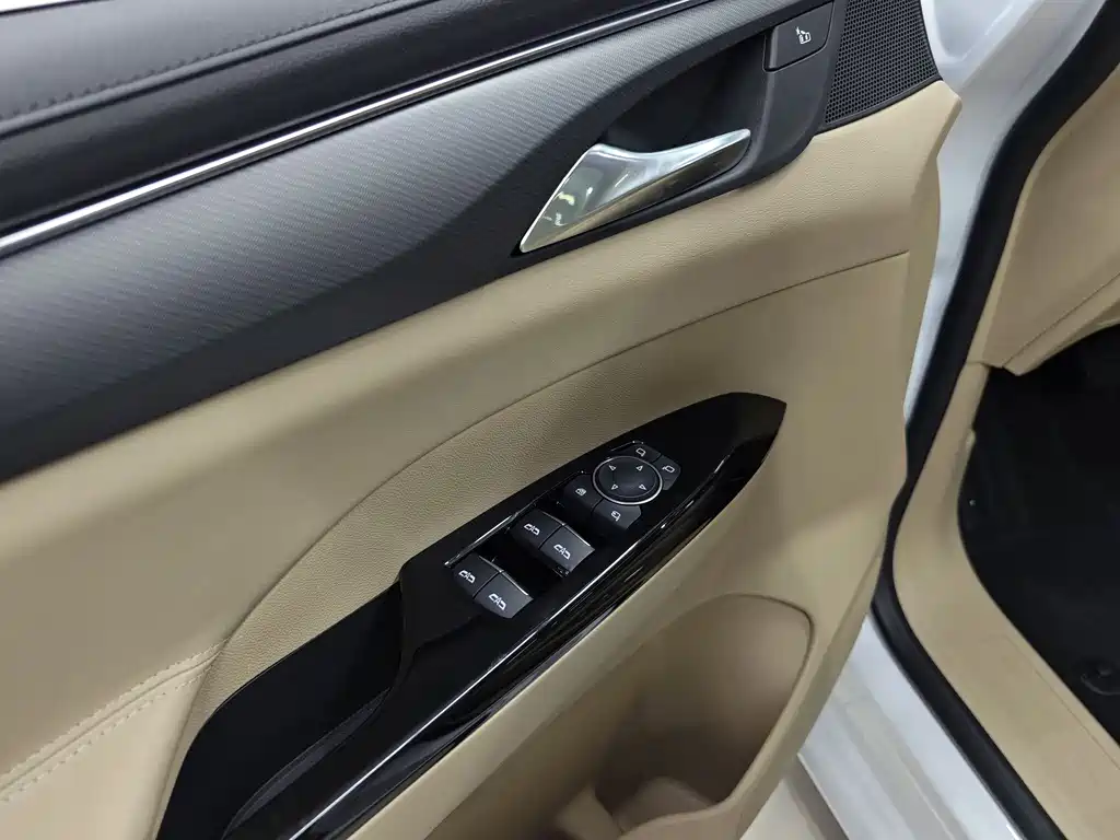 Buick GL8 Hybrid 2025 — фото 16