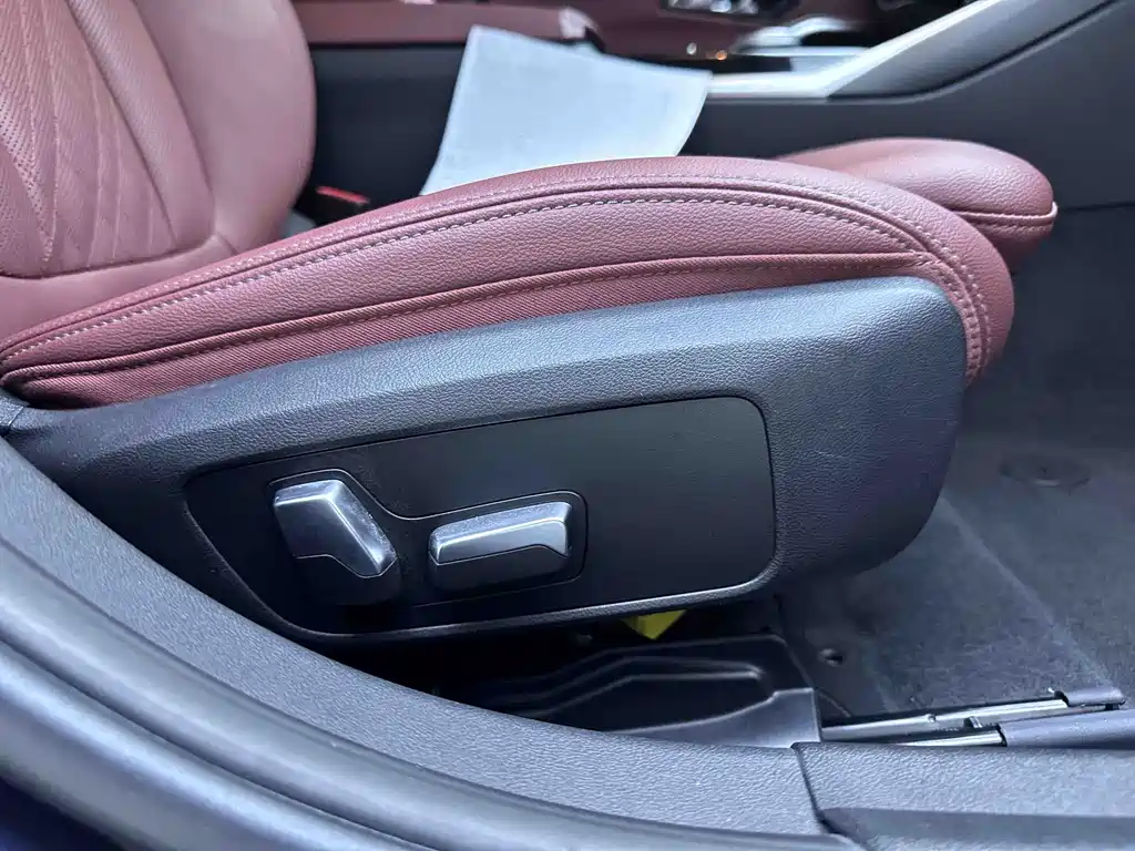 BMW 3 Series 2023 — фото 19