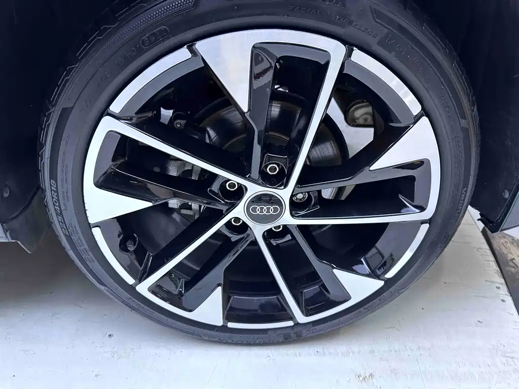 Audi A3 2022 — фото 22