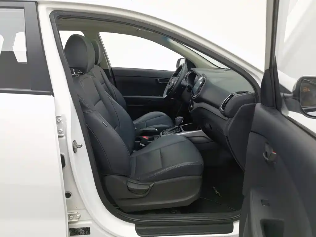 Kia KX3 2017 — фото 23