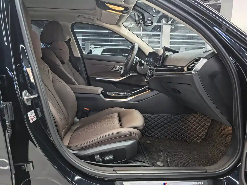 BMW 3 Series 2023 — фото 13