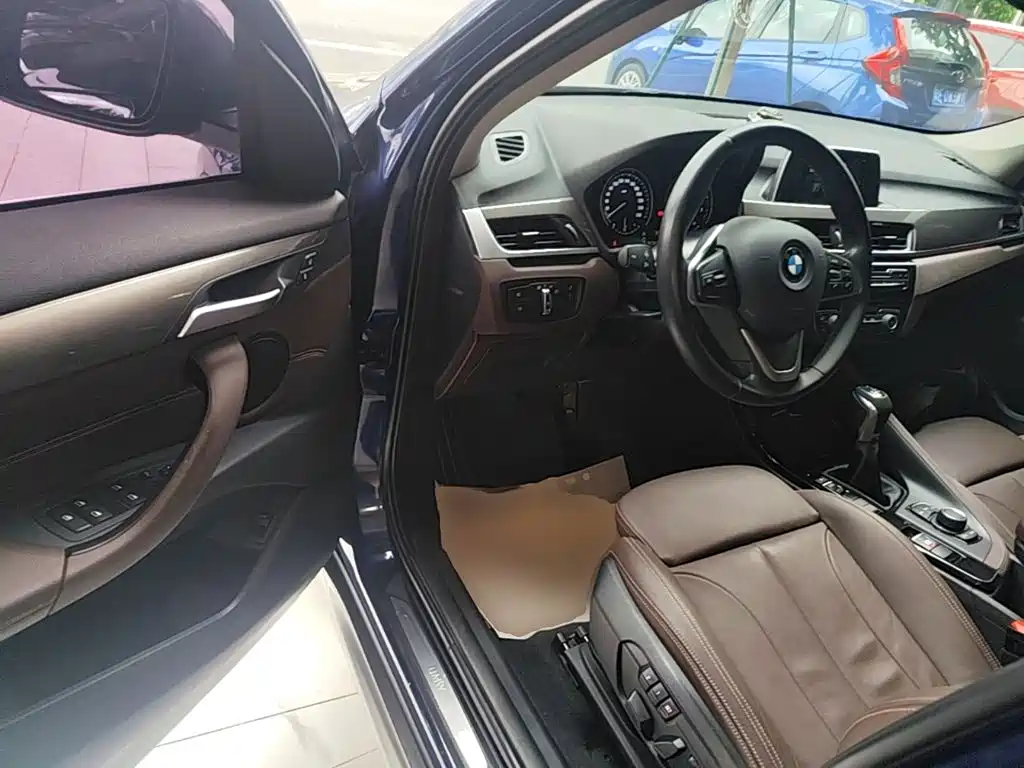 BMW X1 2019 — фото 16