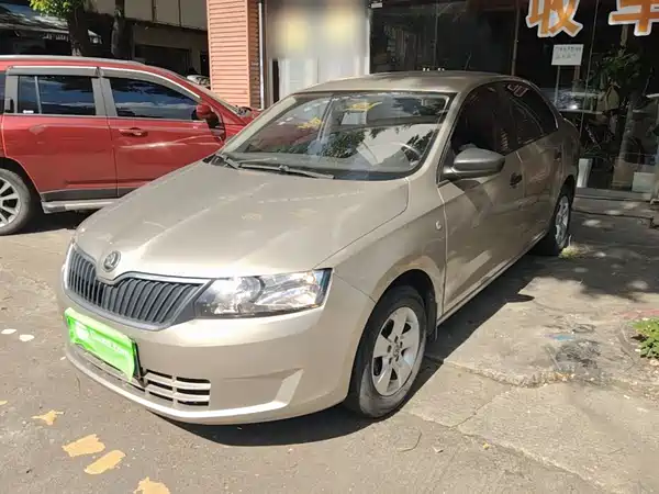 Skoda Rapid 2015
