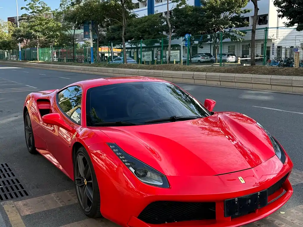 Ferrari 488 2017 — фото 3