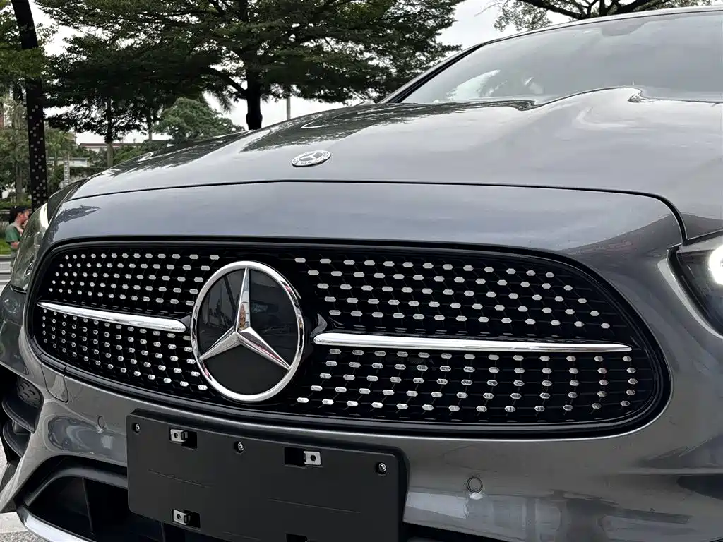 Mercedes-Benz E-Class 2023 — фото 8