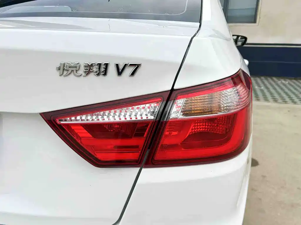 Changan V7 2018 — фото 18